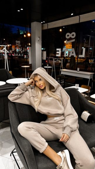 Ватиран комплект, Karissa Nude
